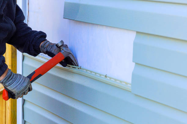 Reliable Emergency Siding Repair contractor in Avon, IN by Creative Siding